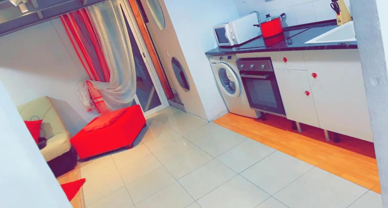 Najat Karraz Apartamento Barcelona 0*,